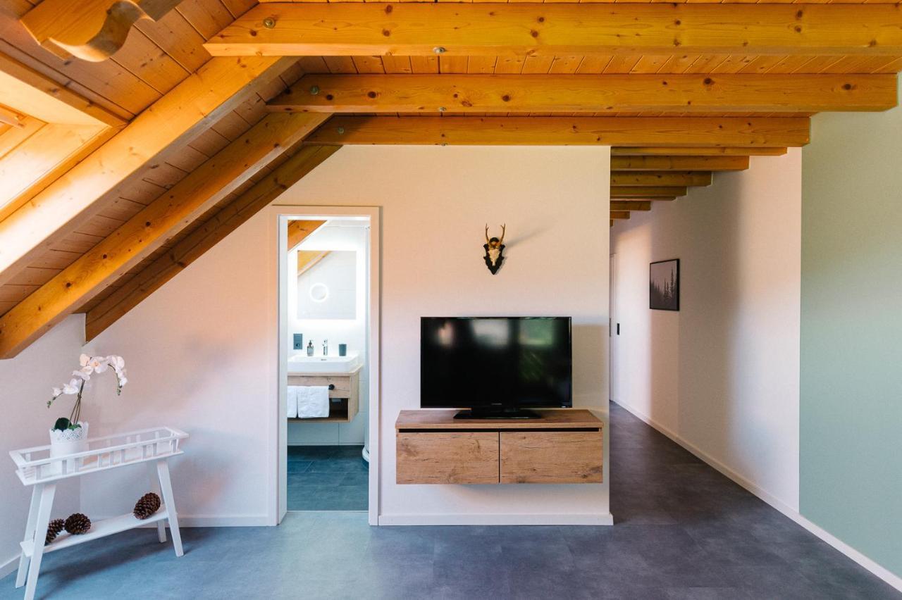 Moderne 2 Zi.-Fewo Blackforestart Naehe Freiburg Simonswald Esterno foto